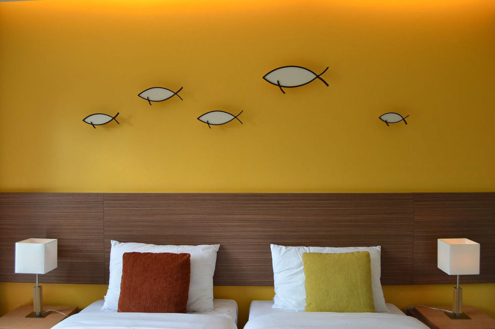 Fisherman'S Resort Haad Chao Samran Exterior photo